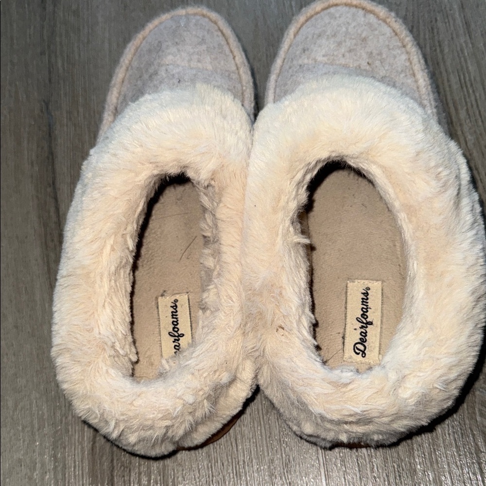 Dearfoams Cream Fur Women's Slippers - Picture 2 of 6